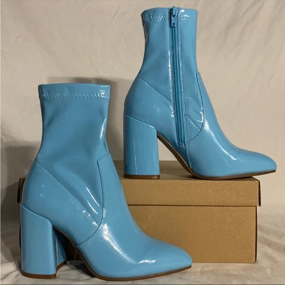 Steve Madden Multiply Fulton Bootie Heels in Patent Blue New With Box Womans - Picture 2 of 5
